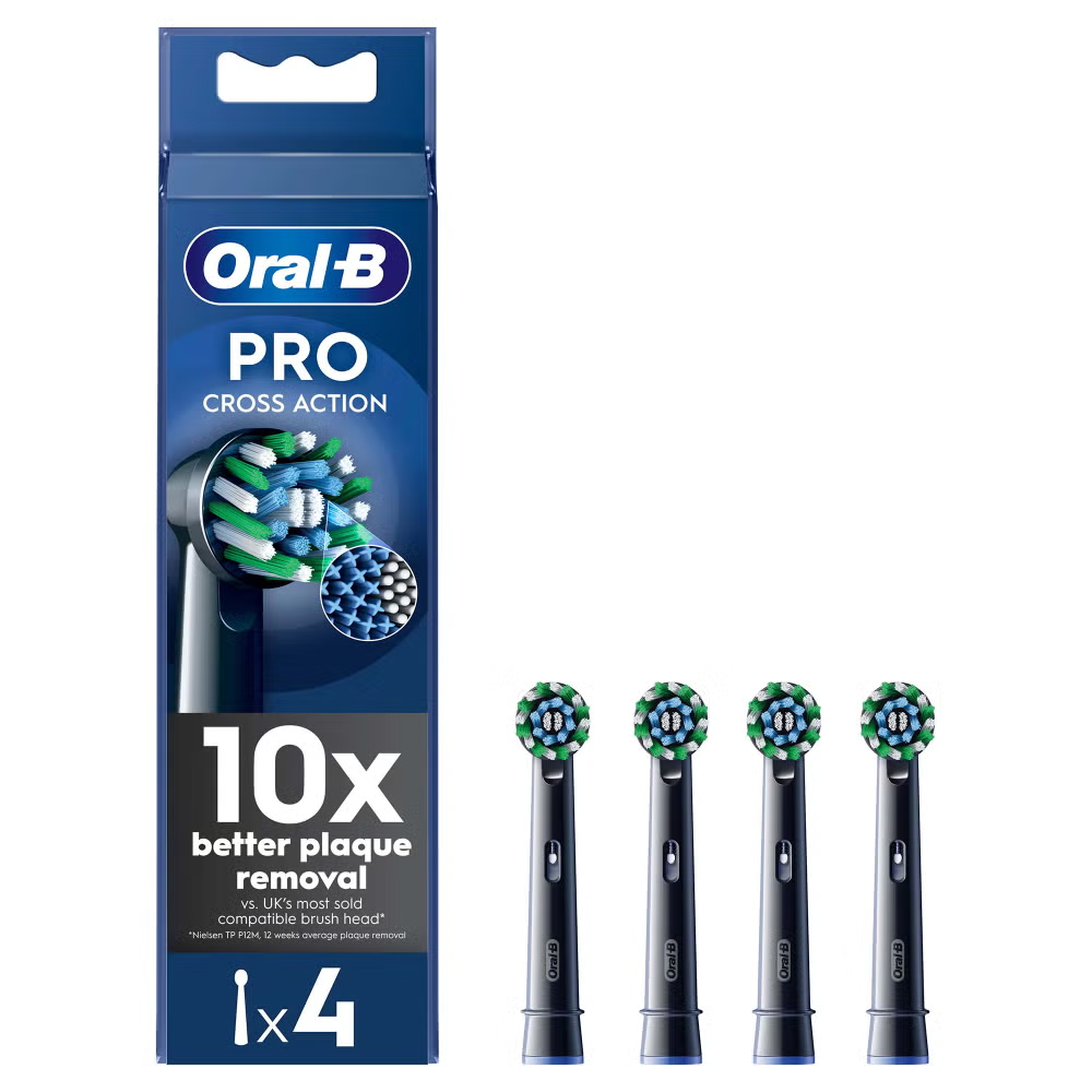 Oral B CrossAction Black Toothbrush Head, 4 pack Image 1