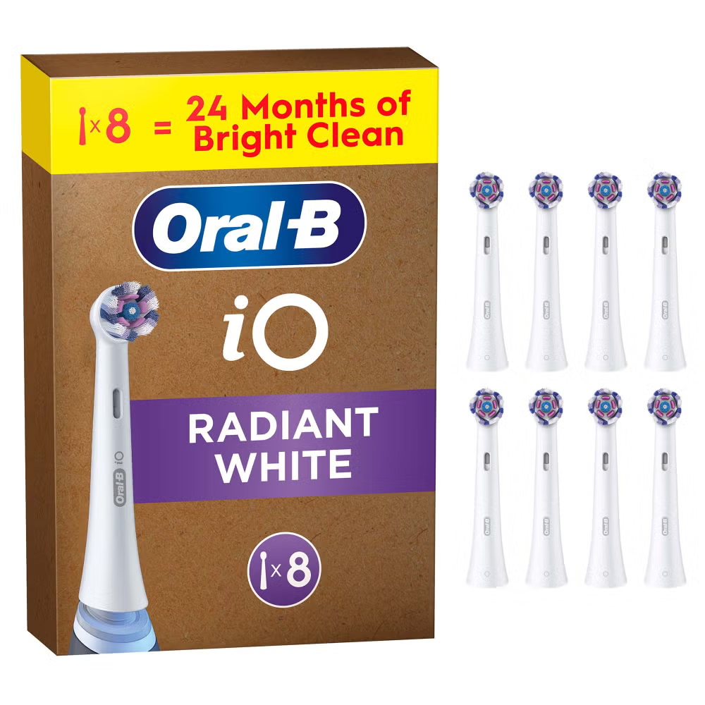 Oral-B iO Series Radiant White, Original Brush Heads for Teeth Whitening , 8 Image 1